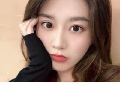 晚上，他很兴奋，睡不着觉