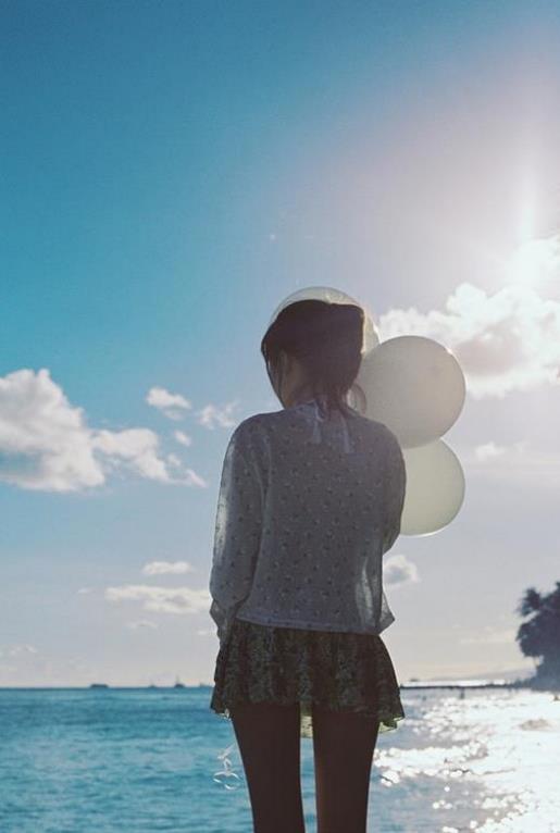 体育生励志说说带图片 你笑得那么厉害，一定是害怕孤独