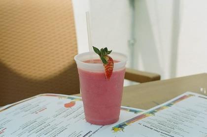 最新伤感说说带图片 没钱的说说伤感句子