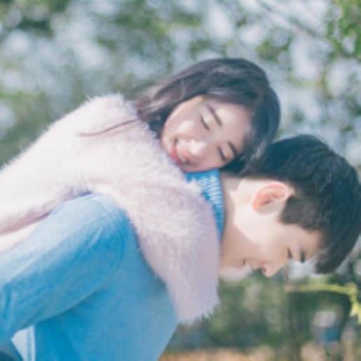 好听的情侣个性签名 有些事只能一个人做