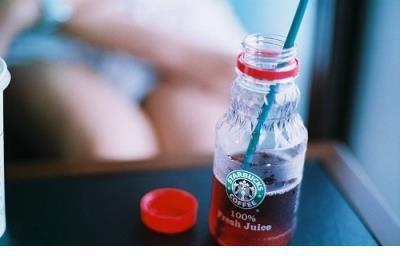 保护小草的创意海报 小草公益广告体会