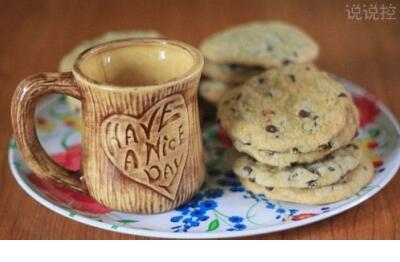 讽刺看透人心的句子 你不必每天跟着太阳才会发