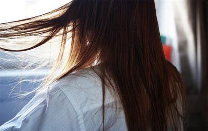 高三励志说说带图片 站在窗前想你，手里拿着你