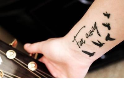 凌晨励志心情短语 正能量励志语录短句