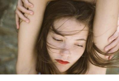 下雨天发个幽默朋友圈 下雨天随便说说心情短语