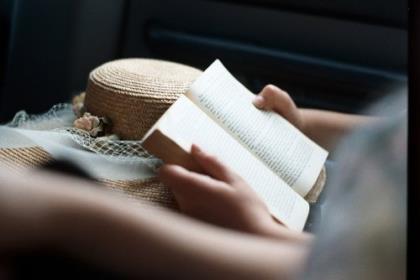 下雨天发个幽默朋友圈 下雨天随便说说心情短语