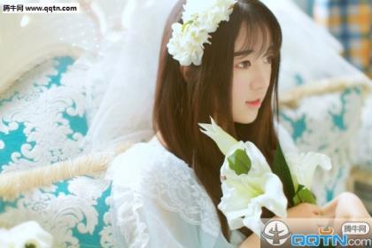 关于拥抱温暖的一句说说 跨越山河去拥抱你的说