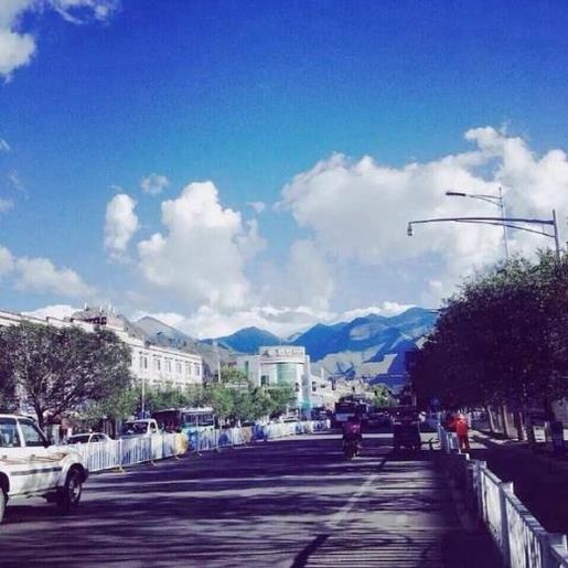 搞笑名言警句大全集 年轻的时候总是像爱一样不