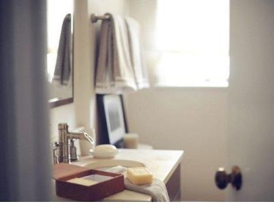 早上励志正能量图片 爱在这头，爱在那头，你在