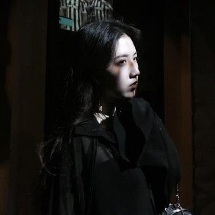 适合长时间不发朋友圈的说说 很累很累的朋友圈