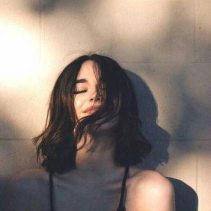 爱与恨的句子 孤独的句子说说心情