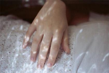 下雨天的励志心情说说 个性签名说说励志