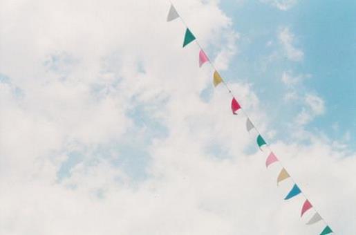 努力坚持的励志句子 生活很苦的励志说说