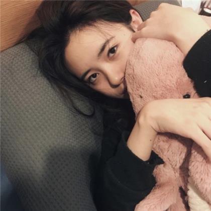 怀念过去美好时光成语 空荡的心，装出一副世故