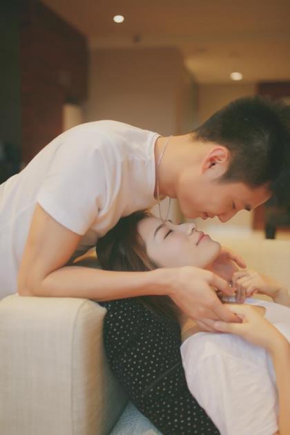 自己心里难受的说说 有一种崇拜叫做拜忏