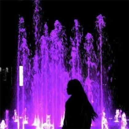 娃晚上不睡觉带到崩溃的说说 就想晚上给你盖个