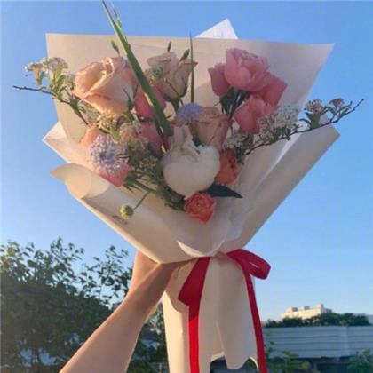 情侣发朋友圈的短语 告诉爸妈你需要他们
