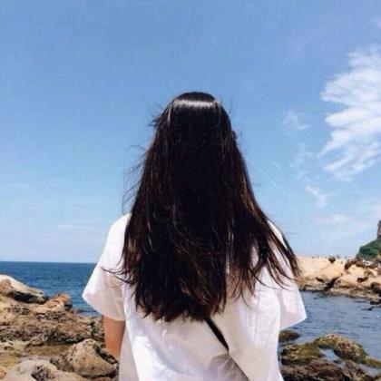发朋友圈的早安励志句子配图 不要担心未来或未